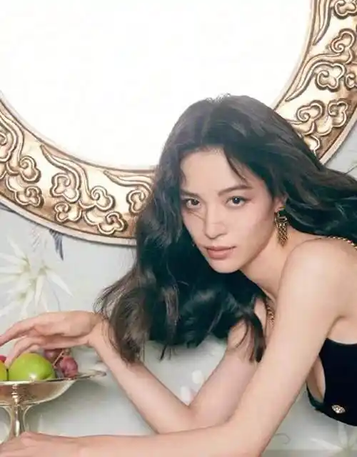 钟楚曦的风流事:男朋友没有裙子的保质期长|舒淇|李现|成龙|冯小刚