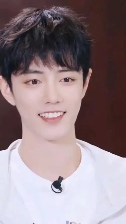 治愈笑容,唇红齿白,肖战