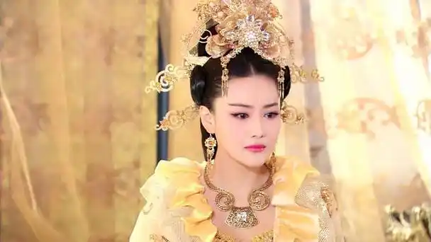 中修炼千年的九尾狐狸精,她和玉面琵琶精,九头雉鸡精受女娲娘娘的法旨