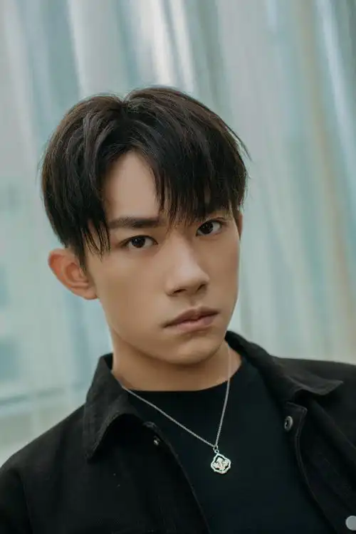 tfboys易烊千玺高清图片