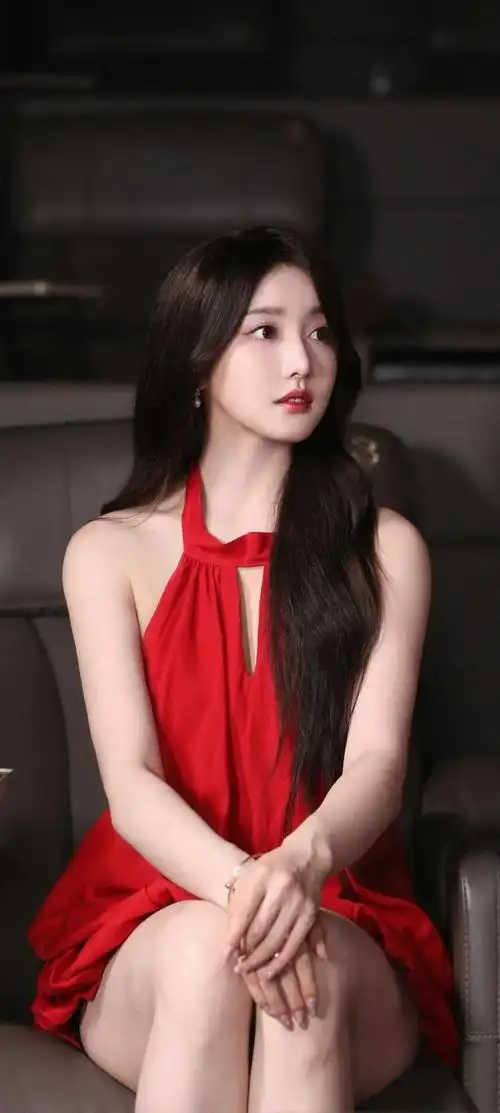 温柔如羽,甜美似糖——姜贞羽的美丽传奇