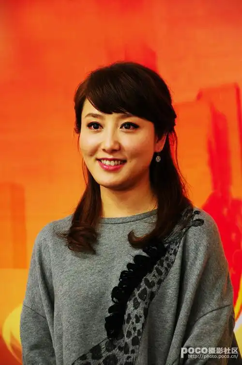 标题:江苏电视台城市频道主播周瑾采拍