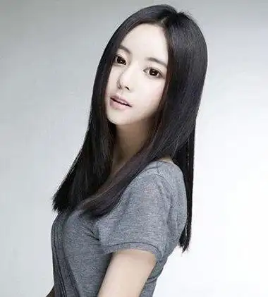 额头短窄中长直发发型 普通女生直发型(3)