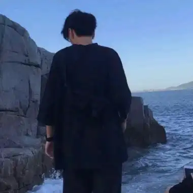 高清帅气成熟深沉男生的头像图片