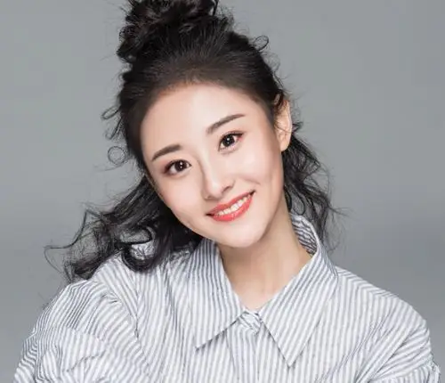 关雪盈的美有一种青春的正能量,喜欢这种美吗?