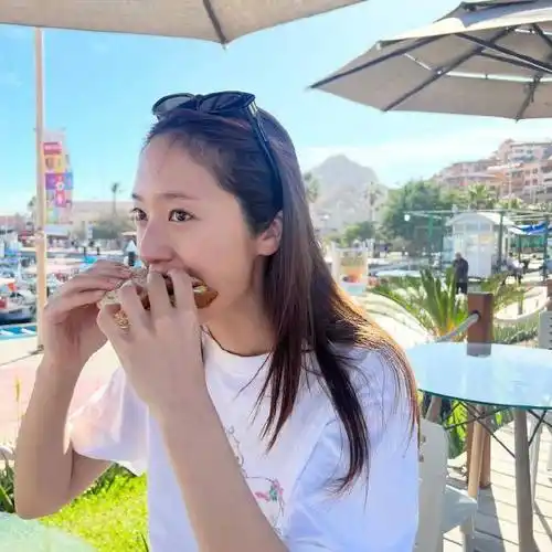 郑秀晶更新ins##郑秀晶你天生是焦点