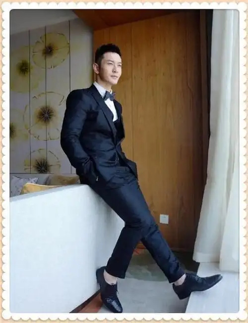 黄晓明这条九分裤穿的我要笑死了,穿上10cm恨天高也没有179吧?