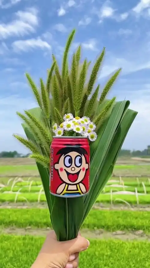 没有分期,没有撒娇,全款买下2021年第一瓶旺仔牛奶,愿你:"干了这瓶奶