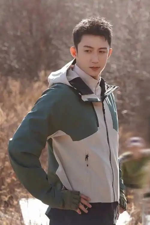 《暴雪时分》吴磊第4,肖战第2,冠军是他_图片_微博_来源