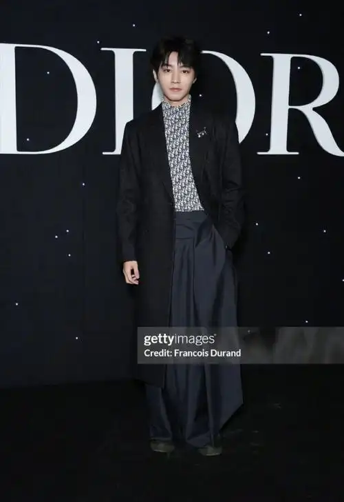 王俊凯上美版vogue the best单元##王俊凯美版vogue最佳街拍