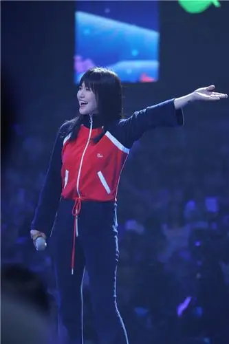 《我想和你唱》迎来最潮奶奶粉丝 扮成崔健叫板谭维维