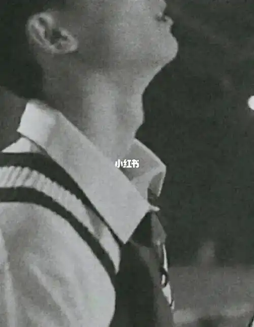 马嘉祺喉结照 ⑨| 感受到温柔,自己也会想变得温柔.