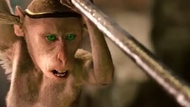 外星人上身猴子准备大开杀戒,结局竟被这个东西打败,好神奇!