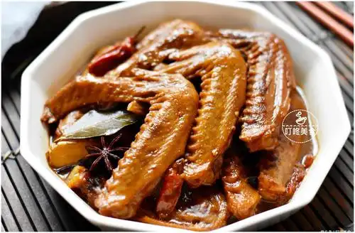 跟老师傅学的正宗卤鸭翅,配方和详细做法教给你,学会可以开店了