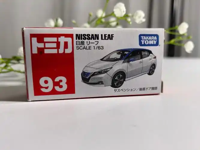 tomica红白盒93号日产聆风