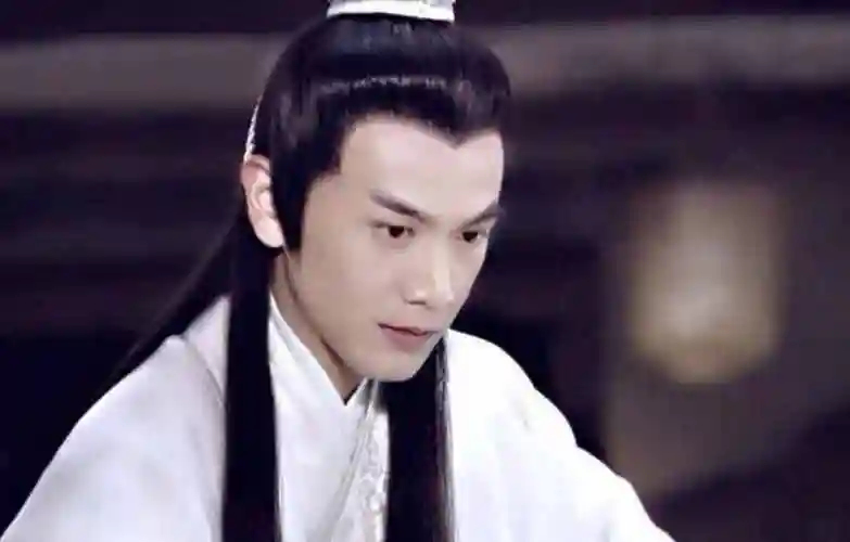 郑少秋为什么叫秋官郑少球