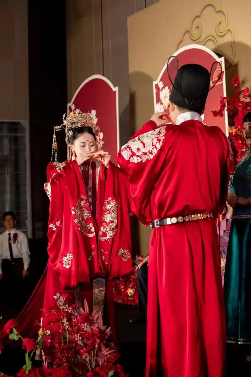 传统婚礼 中式婚礼  日照婚礼跟拍.传统中式婚礼是永不过时的 - 抖音