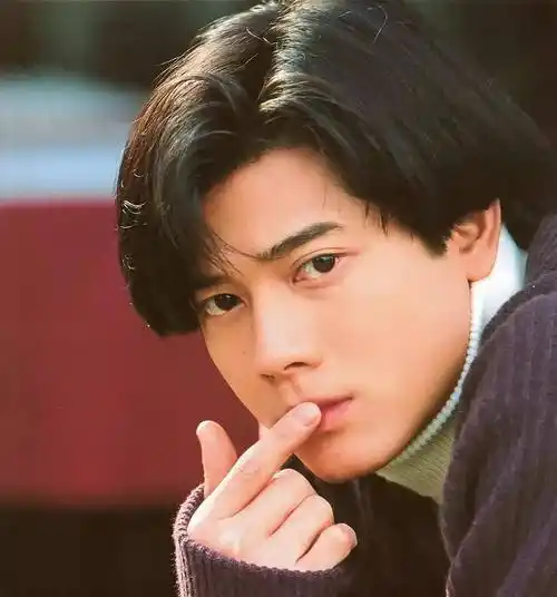 四大天王中你喜欢谁?郭富城最矮不足一米七,但是现在依然很火