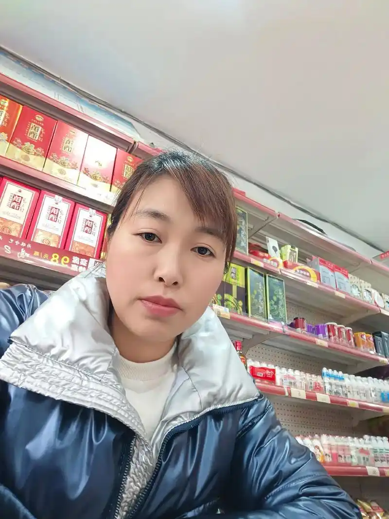 随着年龄的增长,经历了很多也看淡了很多 ,慢慢的变得沉默 - 抖音