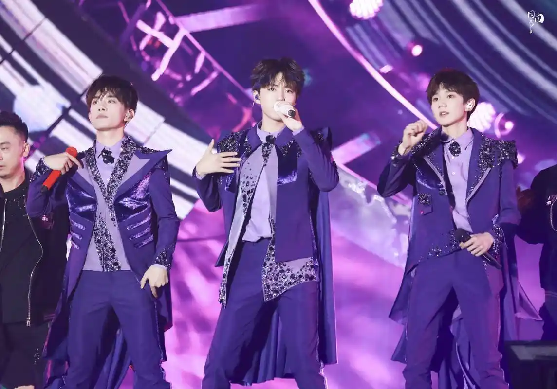 2018tfboystfboys五周年演唱会_高清图片大全-爱豆app