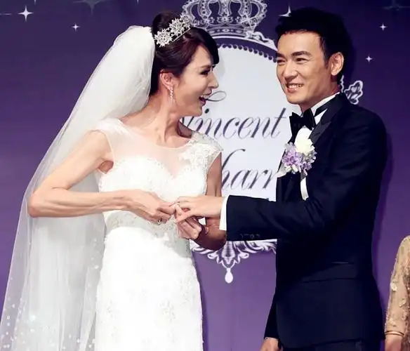 焦恩俊近照大变样,胡子拉渣肚腩尽显,曾被历任老婆嫌弃