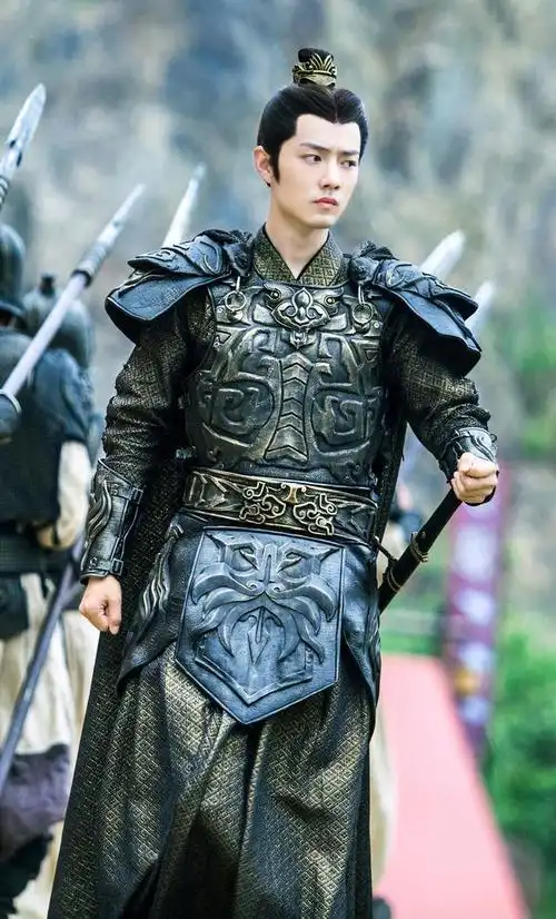 肖战疾冲图片:哥哥也太帅了