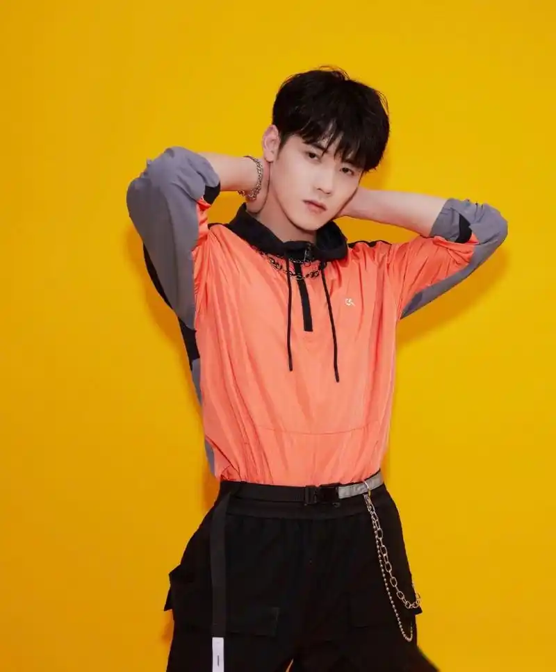 你自在如风,也似火焰炙热耀眼,成长路上每一个光