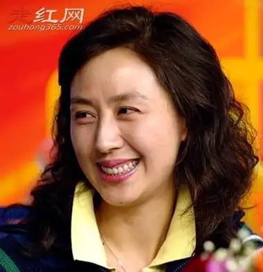 史依弘简介资料她的现任丈夫是谁