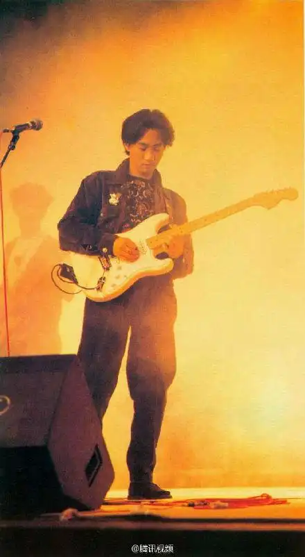 纪念黄家驹逝世22周年# 于无声处听惊雷