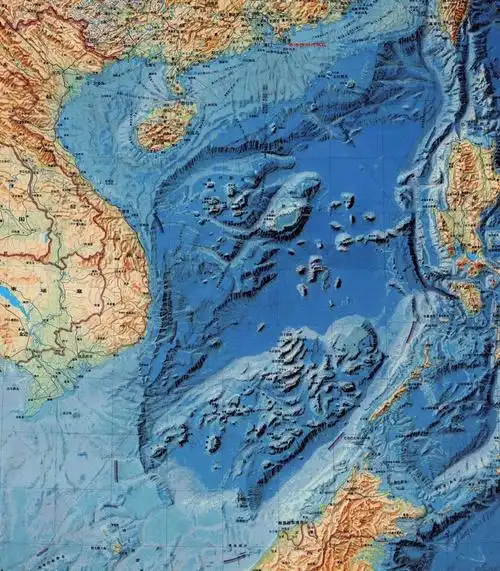 我国南海的海底地貌