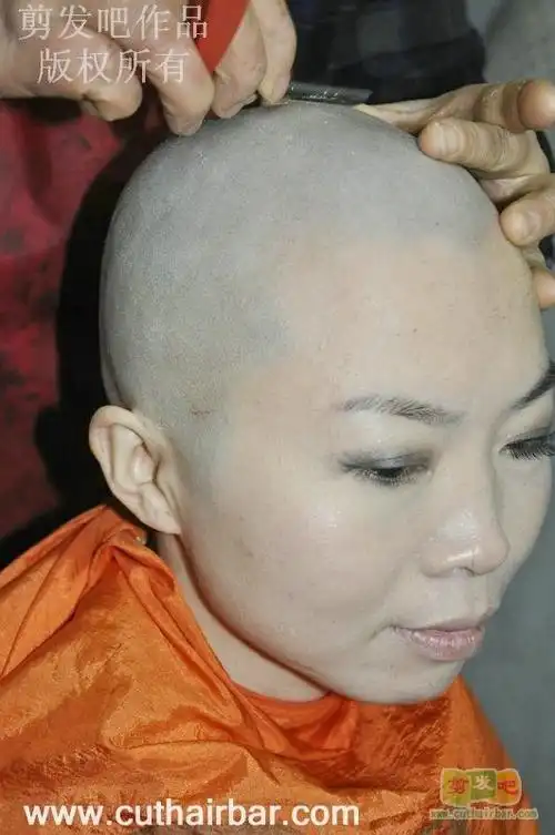 给真正的女发友剃光头-剪发吧81#(22)