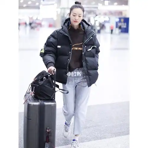 明星穿搭图鉴|刘雯表姐机场穿搭分享