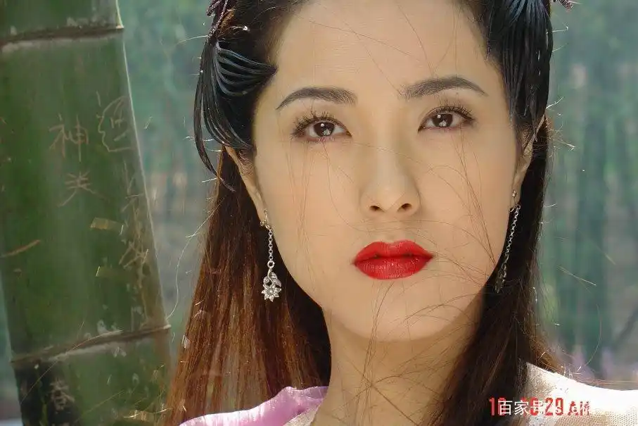 96届中戏校花曾黎,年轻时颜值究竟有多绝?