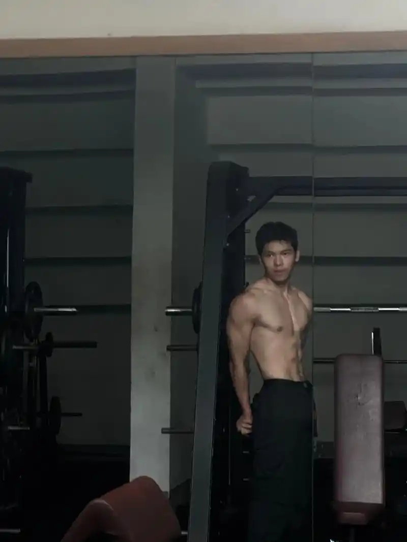 斜方肌之王060606 - 抖音