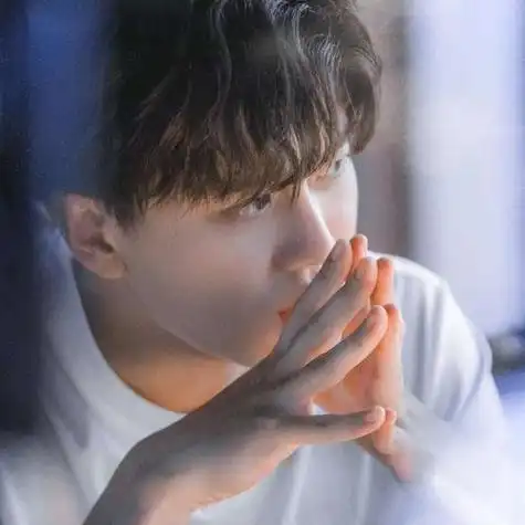 任嘉伦照片微信头像 微信头像图片大全 -【爱个性】