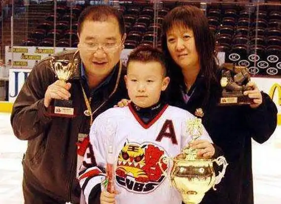 英达老婆梁欢个人资料起底 英达和梁欢是怎么认识的