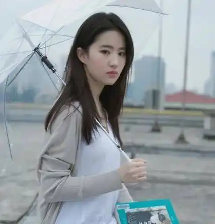 刘亦菲19岁热舞照被疯传