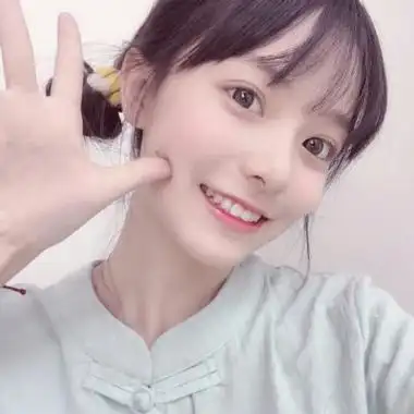 嘟嘴女生卖萌头像图片