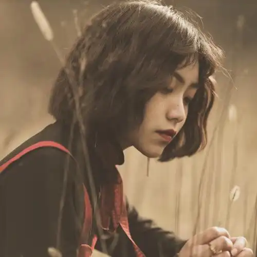 森系复古女生头像