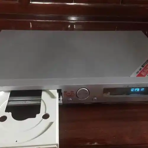 闲置8成新shinco新科dvd-8320播放机