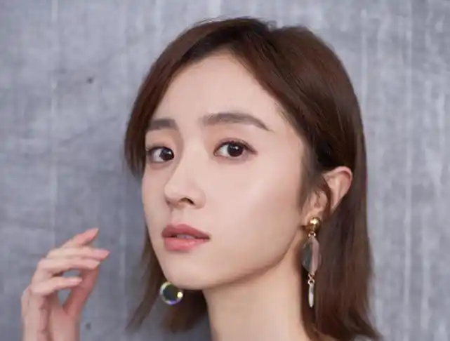 妹妹搭档杨洋走红,姐姐却是复旦学霸|杨洋|胡冰卿|复旦大学|胡玉洁