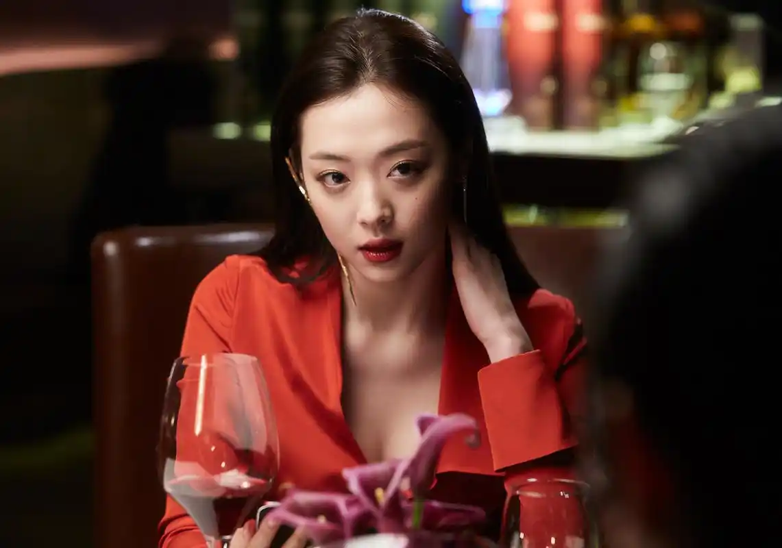 崔雪莉生前被迫出演的一部18禁电影,评分仅4.8分,但我就很喜欢