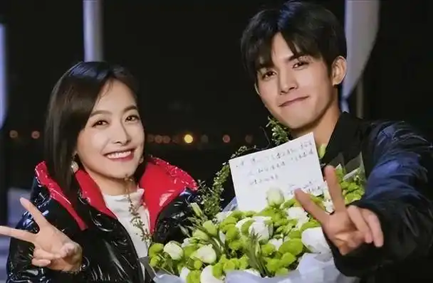 出演这部剧时,宋茜的真实年龄也是32岁.可以说,宋茜完全是本色出演.