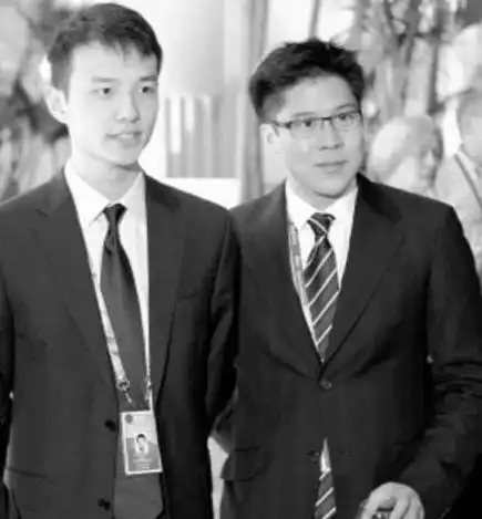 霍启刚堂弟霍启文新恋情曝光,女方身价不输郭晶晶,合影超甜蜜|霍震寰