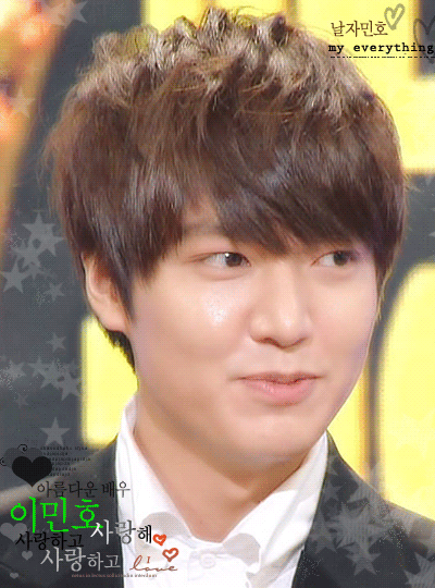 李敏镐开心帅哥可爱gif动图_动态图_表情包下载_soogif