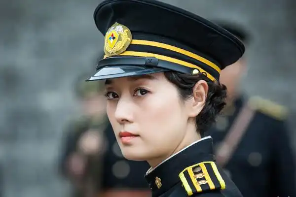 剃刀边缘关海丹为什么帮许从良 胶卷掉包案真相是什么揭晓