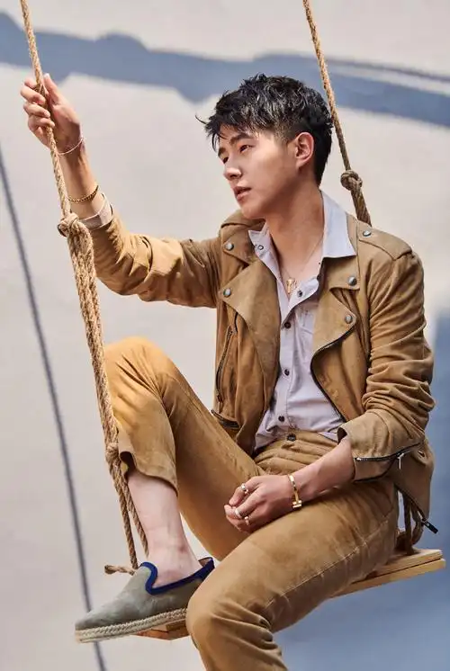 明星刘昊然,代表作品包括唐人街99探案 最好的我们 真正男子汉抢先