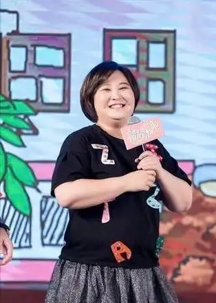 贾玲42岁生日这天,娱乐圈"人情世故",在她身上展现得一目了然