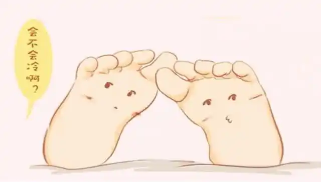 宝宝喜欢光脚丫,要不要管?儿科医生给出建议,父母要谨记