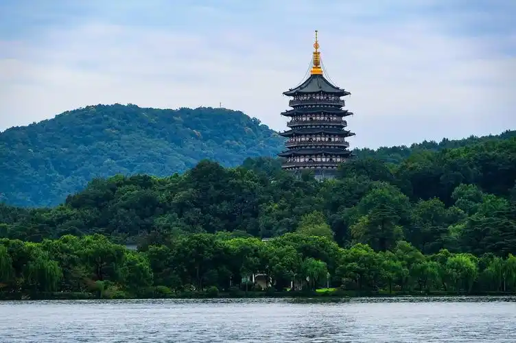 华东七市行:杭州印象之雷峰塔影西湖韵